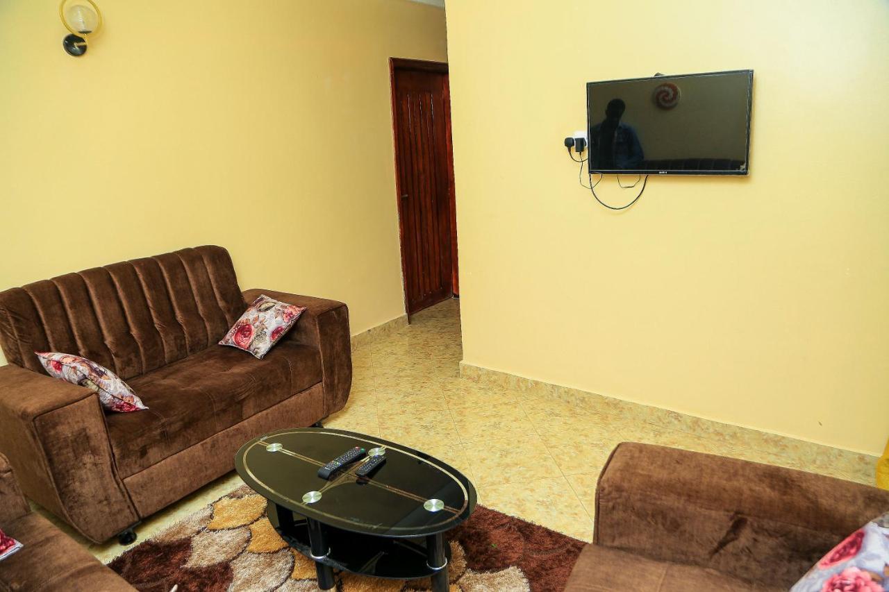 Palm Star Motel Fort Portal Exteriör bild
